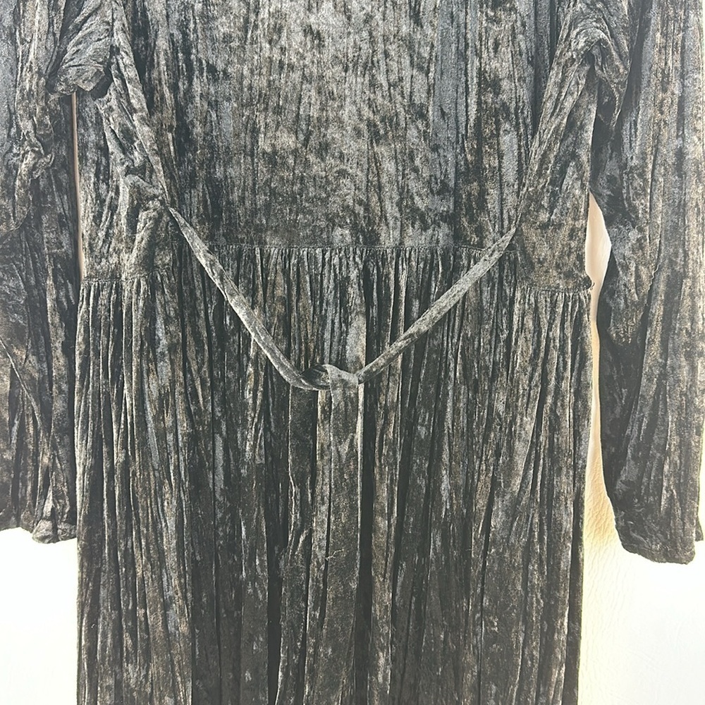 Crushed Velvet Lace Button Down
Maxi Dress - Picture 9 of 10